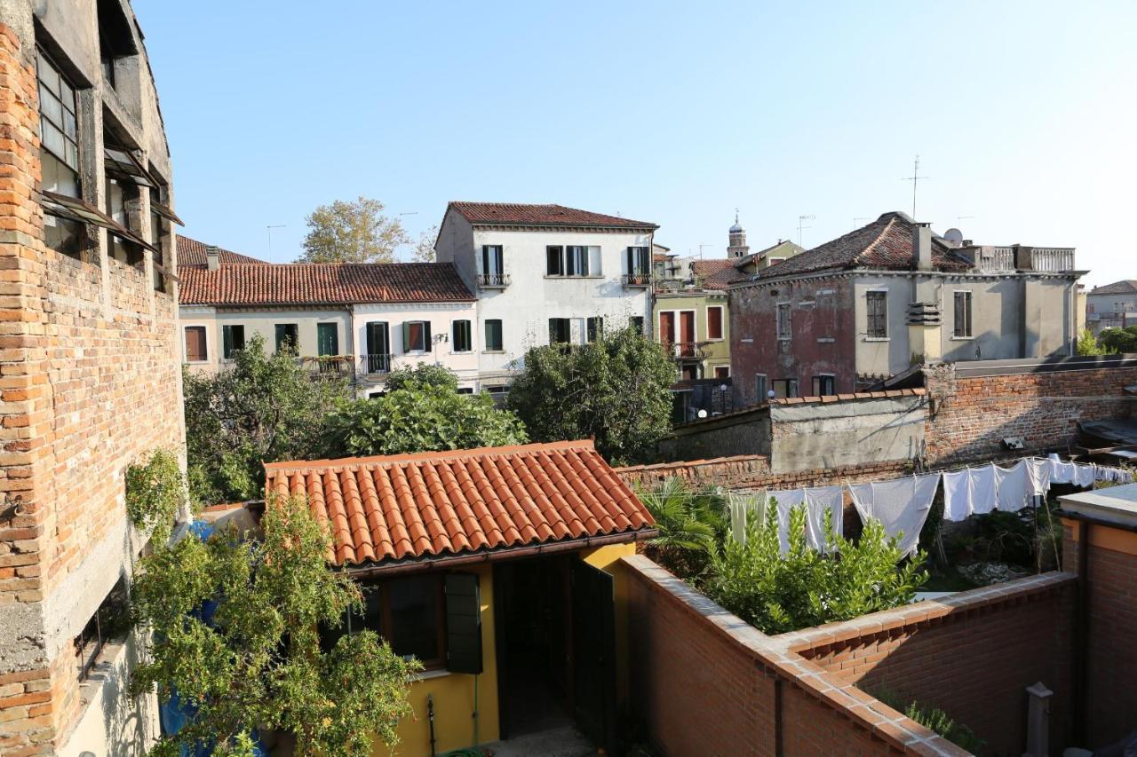 Shuttered Dreams Murano Venice Apartment Exterior photo
